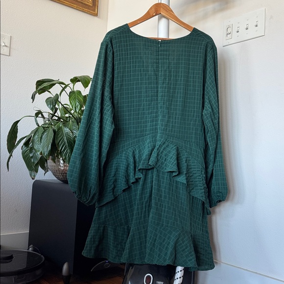 Arula Plus Chiffon Faux Wrap Mini Dress Sz 2X Green Ruffle Balloon Long Sleeve - Picture 8 of 10
